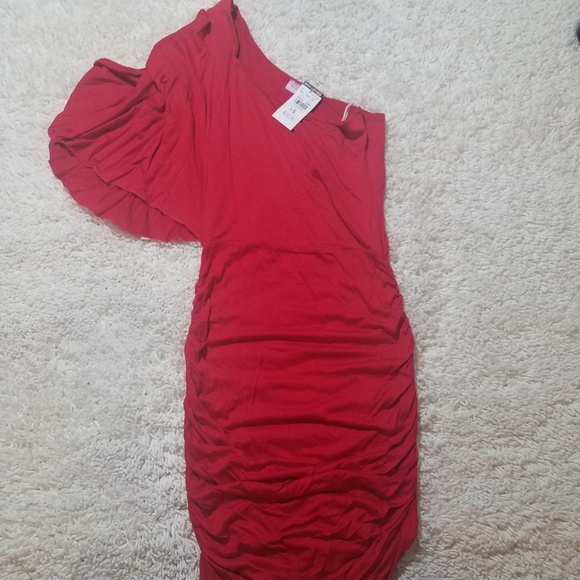 Over the shoulder sexy red mini dress - Picture 2 of 4